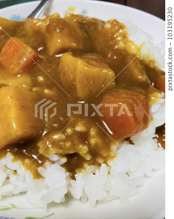 "Curry rice" to eat at home "Curry rice" to eat at home 103195230