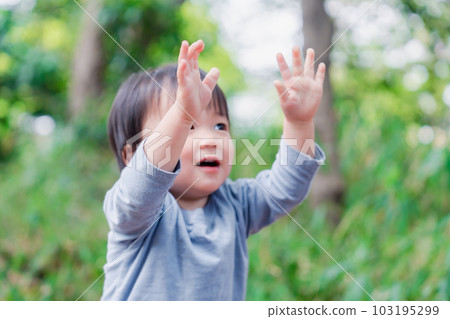 child raising hand child raising hand 103195299
