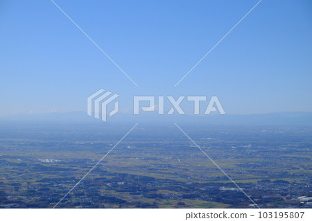A view of the Kanto Plain watched over by Mt. Fuji 103195807
