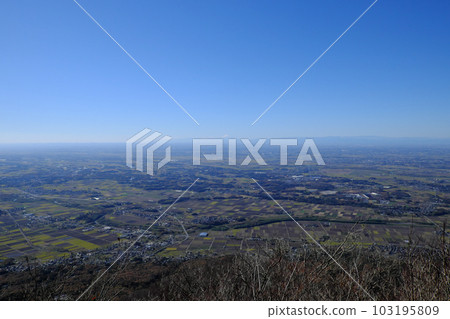 A view of the Kanto Plain watched over by Mt. Fuji 103195809
