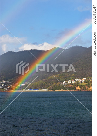 海上的彩虹 海上的彩虹 103198144