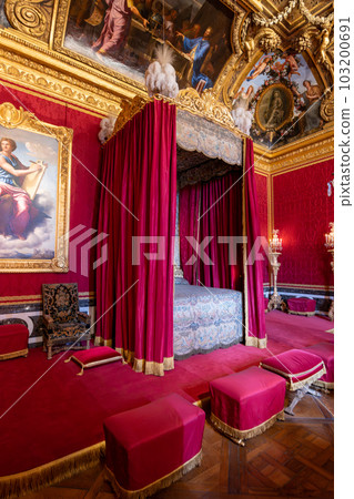 The Kings State Apartments - The Mercury Room. Decorated interior with historical furniture and architectural details of Chateau Versailles near Paris, France 103200691