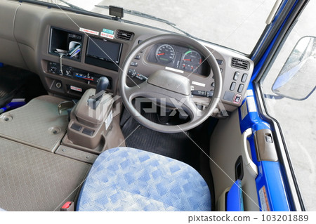 minibus driver's seat 103201889