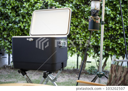 Image of camping cooler box Image of camping cooler box 103202507