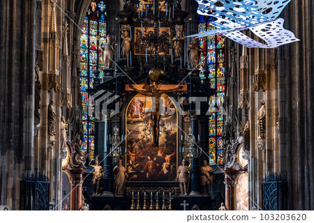 Interior of St. Stephen Cathedral Stephansdom in Stephansplatz in Vienna Austria 103203620