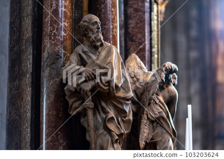 Interior of St. Stephen Cathedral Stephansdom in Stephansplatz in Vienna Austria Interior of St. Stephen Cathedral Stephansdom in Stephansplatz in Vienna Austria 103203624