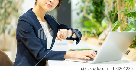 Business woman middle woman 103205226