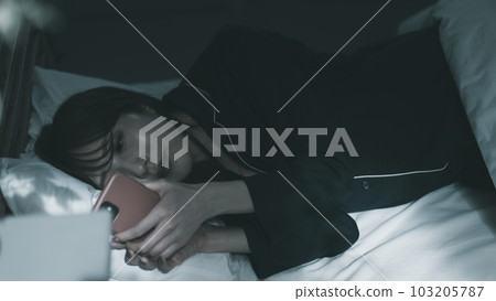 female, lady, woman 103205787