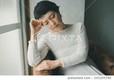 headache, female, lady 103205795