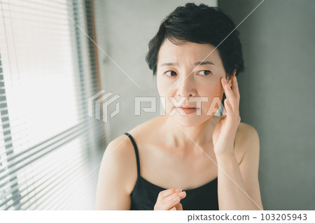 female, lady, woman 103205943