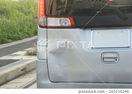 Car body dent, back door, passenger car 103210246