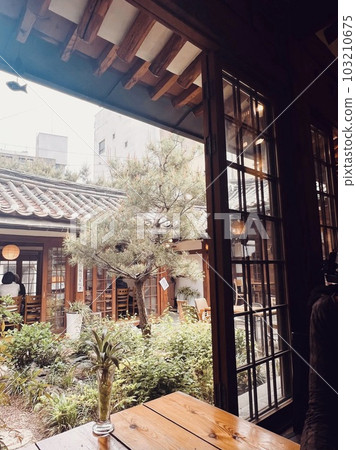 Hanok courtyard in Insadong, Seoul, South Korea 103210675