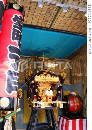 Kanda Festival Muromachi 1-chome Lanterns and Mikoshi Kanda Festival Muromachi 1-chome Lanterns and Mikoshi 103211828