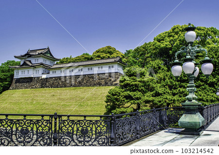 Fushimi Yagura, next to the iron bridge at the main gate of the Imperial Palace Fushimi Yagura, next to the iron bridge at the main gate of the Imperial Palace 103214542