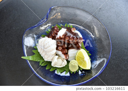 boiled octopus 103216611