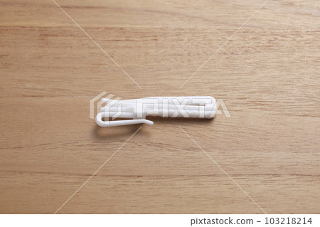 漂亮的窗簾掛鉤 103218214