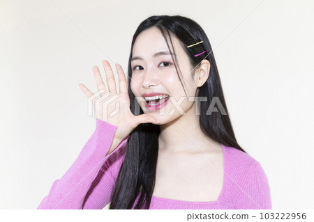 vintage y2k pink retro concept photo of korean asian cute woman with hand motion vintage y2k pink retro concept photo of korean asian cute woman with hand motion 103222956