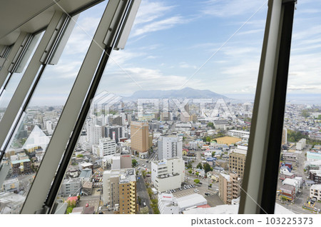 從五棱郭塔看到的函館山 103225373