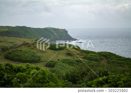 沖繩縣與那國島東崎燈塔景觀 103225802