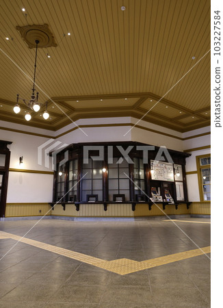 Inside the retro Mojiko Station building 103227584