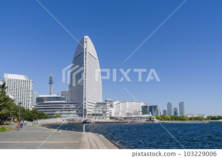 Scenery from Yokohama Shinko Wharf Scenery from Yokohama Shinko Wharf 103229006