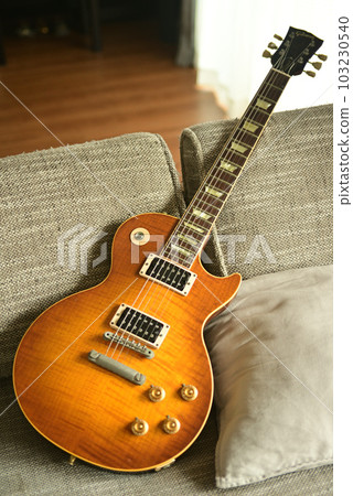 wooden electric guitar 103230540