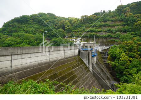 須賀川水壩(混凝土重力壩) 須賀川水壩(混凝土重力壩) 103231391