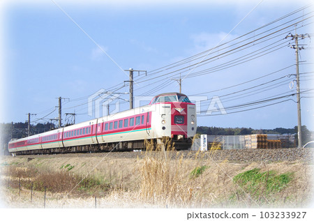 高速通過直線路段的特快八雲：正常編隊（插畫風格） 103233927