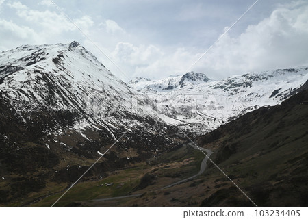 【瑞士】從冰川快車上看到的風景 103234405