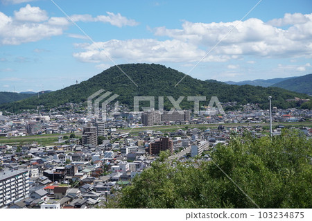 Urban landscape in front of the Marugame castle tower Urban landscape in front of the Marugame castle tower 103234875