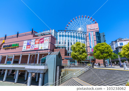 Yokohama Cityscape in Japan Center Kita Ekimae, overlooking the cityscape such as the Ferris wheel and Tsuzuki Hankyu that shine against the blue sky and fresh greenery Yokohama Cityscape in Japan Center Kita Ekimae, overlooking the cityscape such as the Ferris wheel and Tsuzuki Hankyu that shine against the blue sky and fresh greenery 103238062
