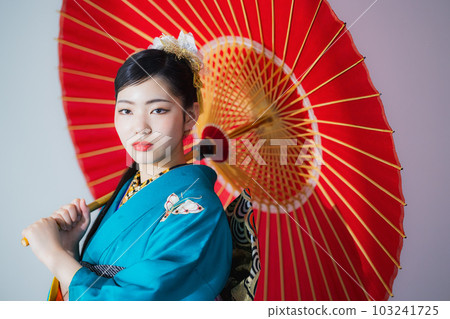 Long-sleeved kimono, long hair, umbrella Long-sleeved kimono, long hair, umbrella 103241725