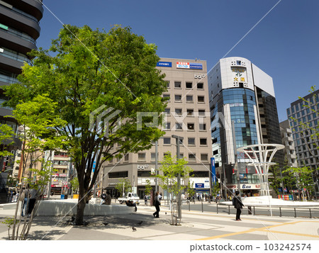 JR大塚站北口 東京 JR大塚站北口 東京 103242574