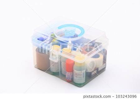 image of first aid kit 103243096