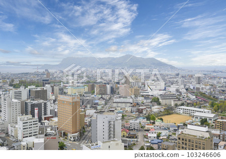 從五棱郭塔看到的函館山 103246606