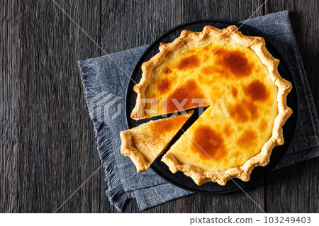 sugar cream pie, hoosier pie, custard cream pie 103249403