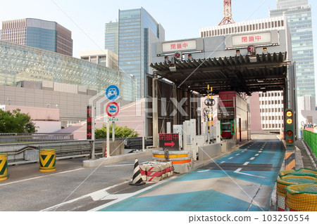 Tokyo Expressway KK Line Nishi-Ginza transit station closed Tokyo Expressway KK Line Nishi-Ginza transit station closed 103250554