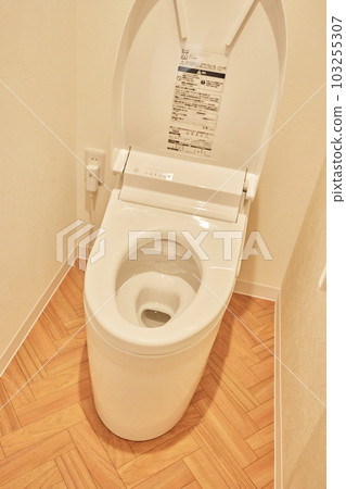 Newly built toilet with a sense of cleanliness Newly built toilet with a sense of cleanliness 103255307