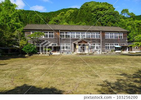 Ashikita Municipal Mejima Elementary School (closed) Ashikita Municipal Mejima Elementary School (closed) 103256200