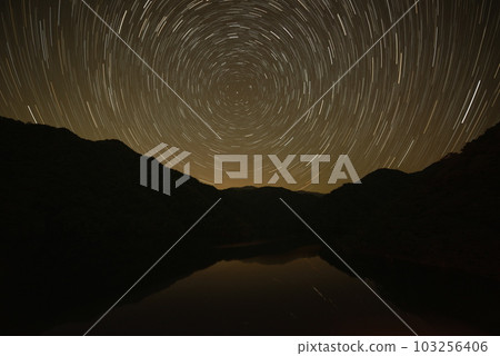 德山壩湖北極星的軌道運動 德山壩湖北極星的軌道運動 103256406