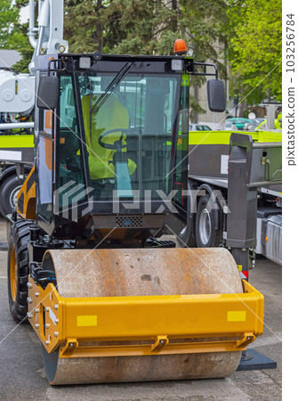 Single Drum Roller Machine Single Drum Roller Machine 103256784