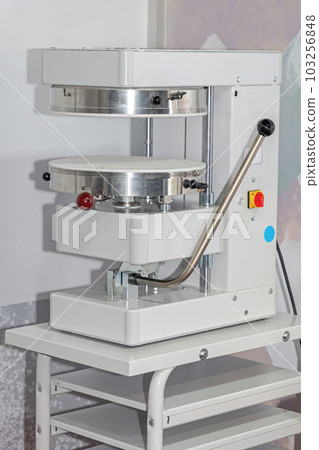 Pizza Press Machine Pizza Press Machine 103256848