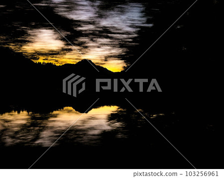 Mountains and rivers at dusk ~ Flowing scenery ~ 103256961