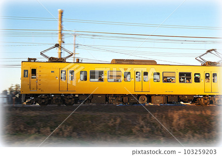 A yellow local train (illustration style) running along the Nakaumi line at dusk 103259203