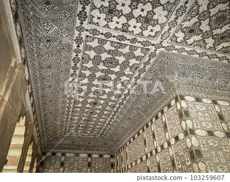 The famous Amber Fort, the fortified residence of Raja Man Singh I in the northern suburbs of Jaipur, India 103259607