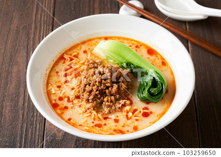 Soup noodles 103259650
