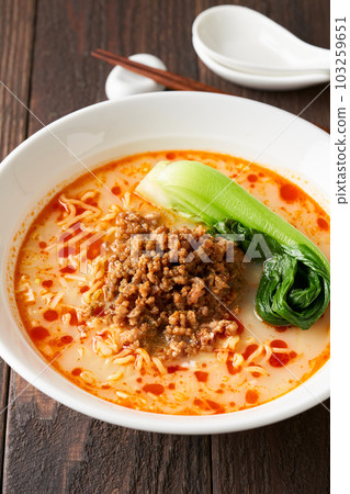 Soup noodles 103259651