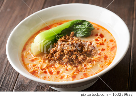 Soup noodles 103259652