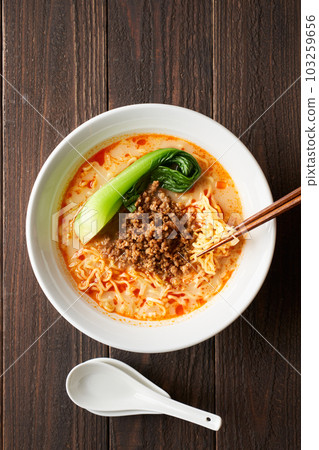 Soup noodles 103259656