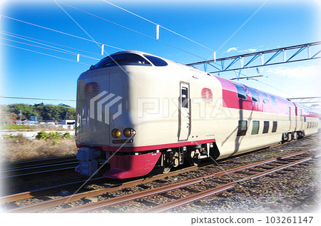 Sleeper Express Sunrise Izumo passing through JR Arashima Station in the morning (illustration style) Sleeper Express Sunrise Izumo passing through JR Arashima Station in the morning (illustration style) 103261147
